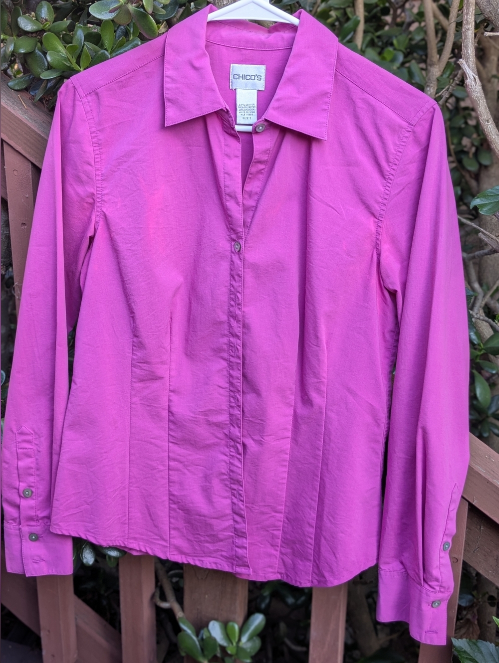 Chico's Fuchsia Button-Down Shirt, small, 4/5 (Chico's sizing=0)